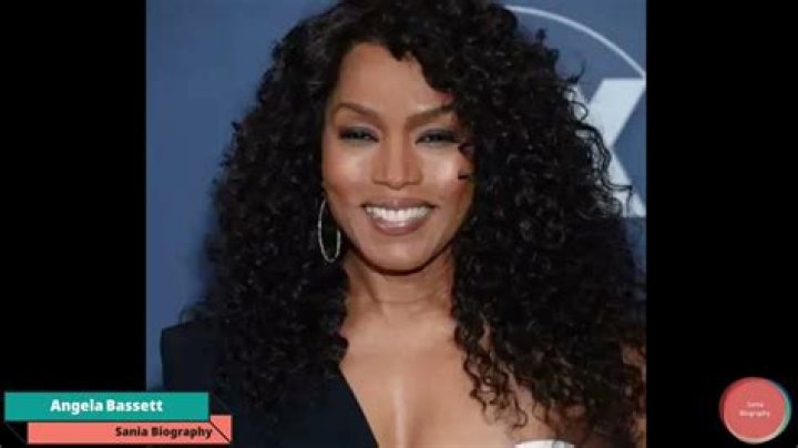 Angela Bassett Biography | MoxBlog
