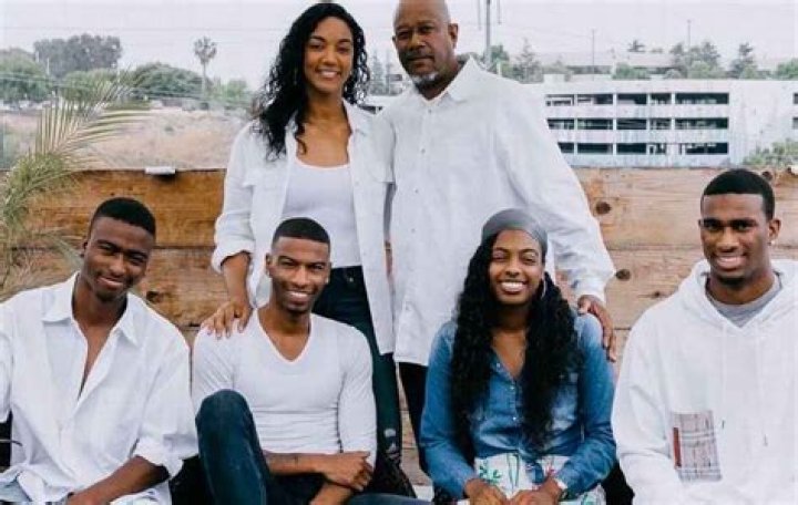 Haji Wright Parents, Marie Du Bose, Lloyd Wrigth, Father, Family, Siblings