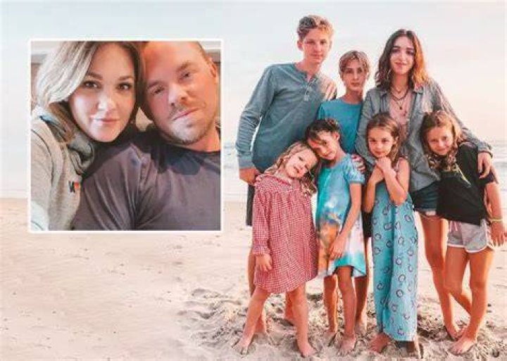 Is Mia and Emma's Mom Katie Stauffer Married after Divorce with first husband Charles?