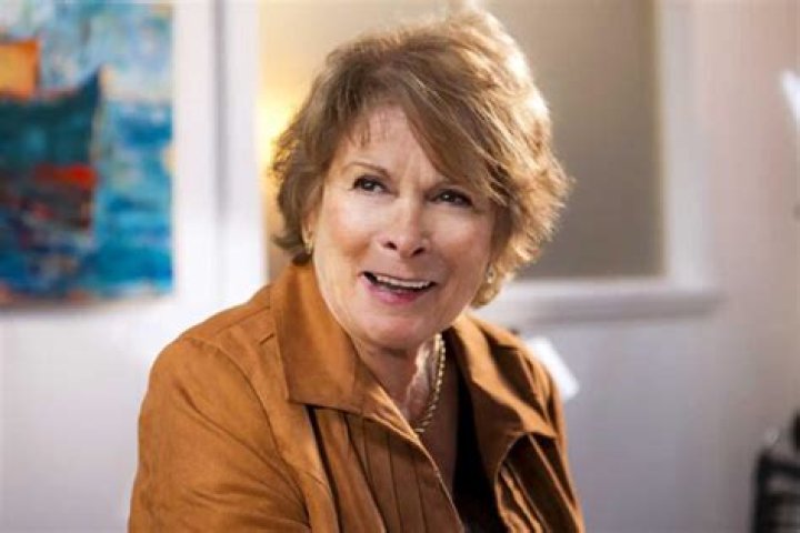Paula Shaw ·